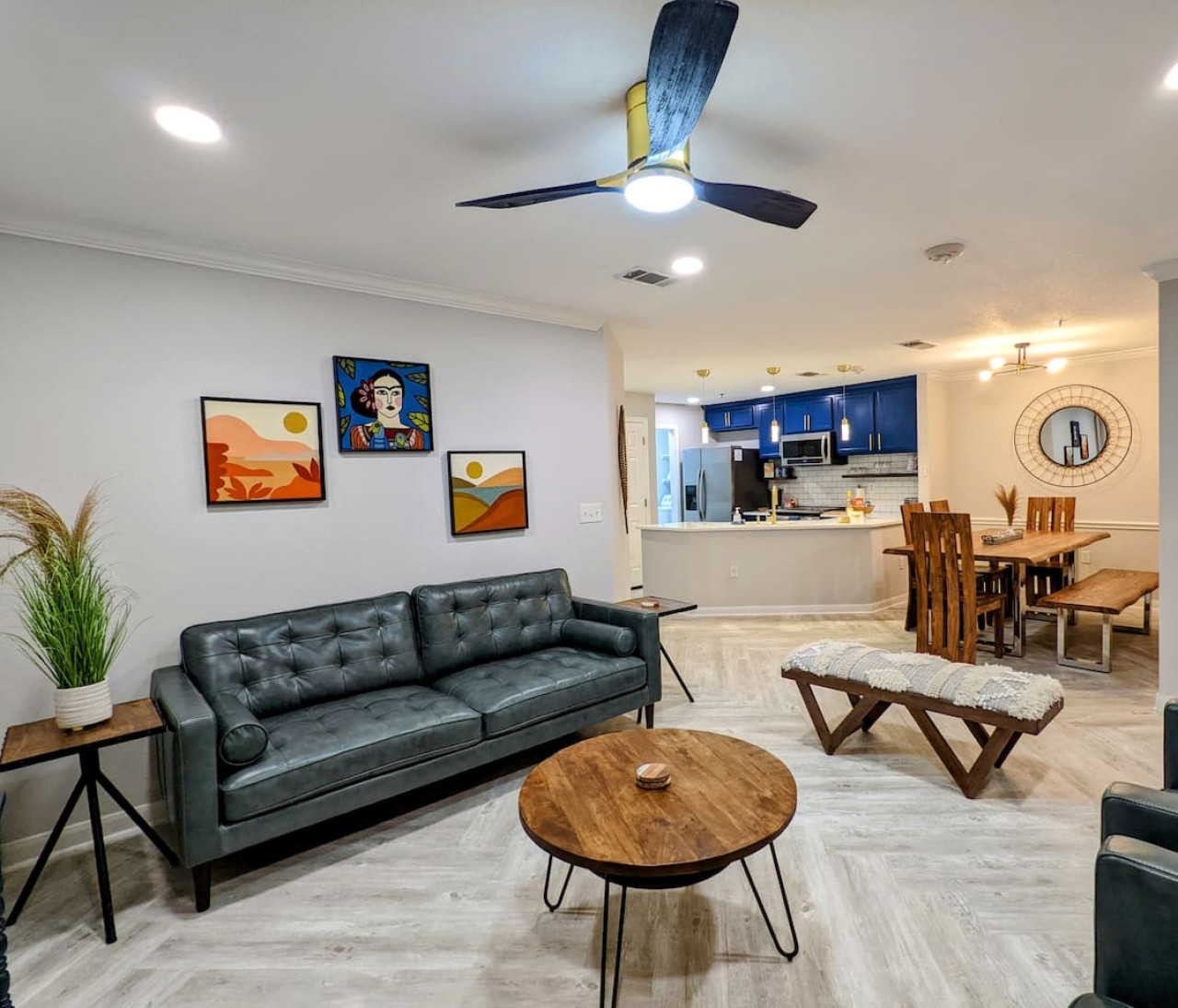 Howdy Holiday: Upscale Retreat Medical Center 4