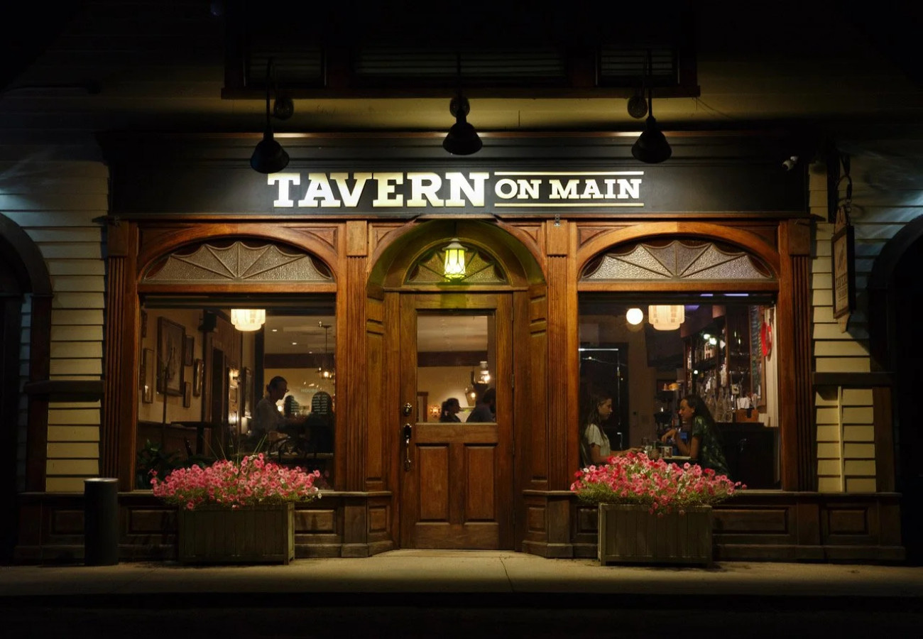 The Tavern on Main is walking distance from the property, perfect for a late night dinner and drinks