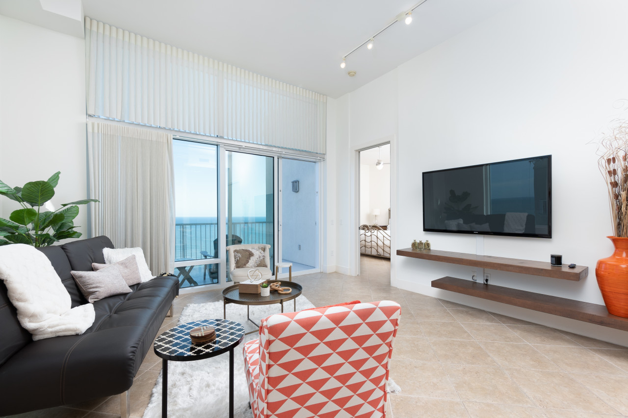 Beach paradise, 28 floors above it all!