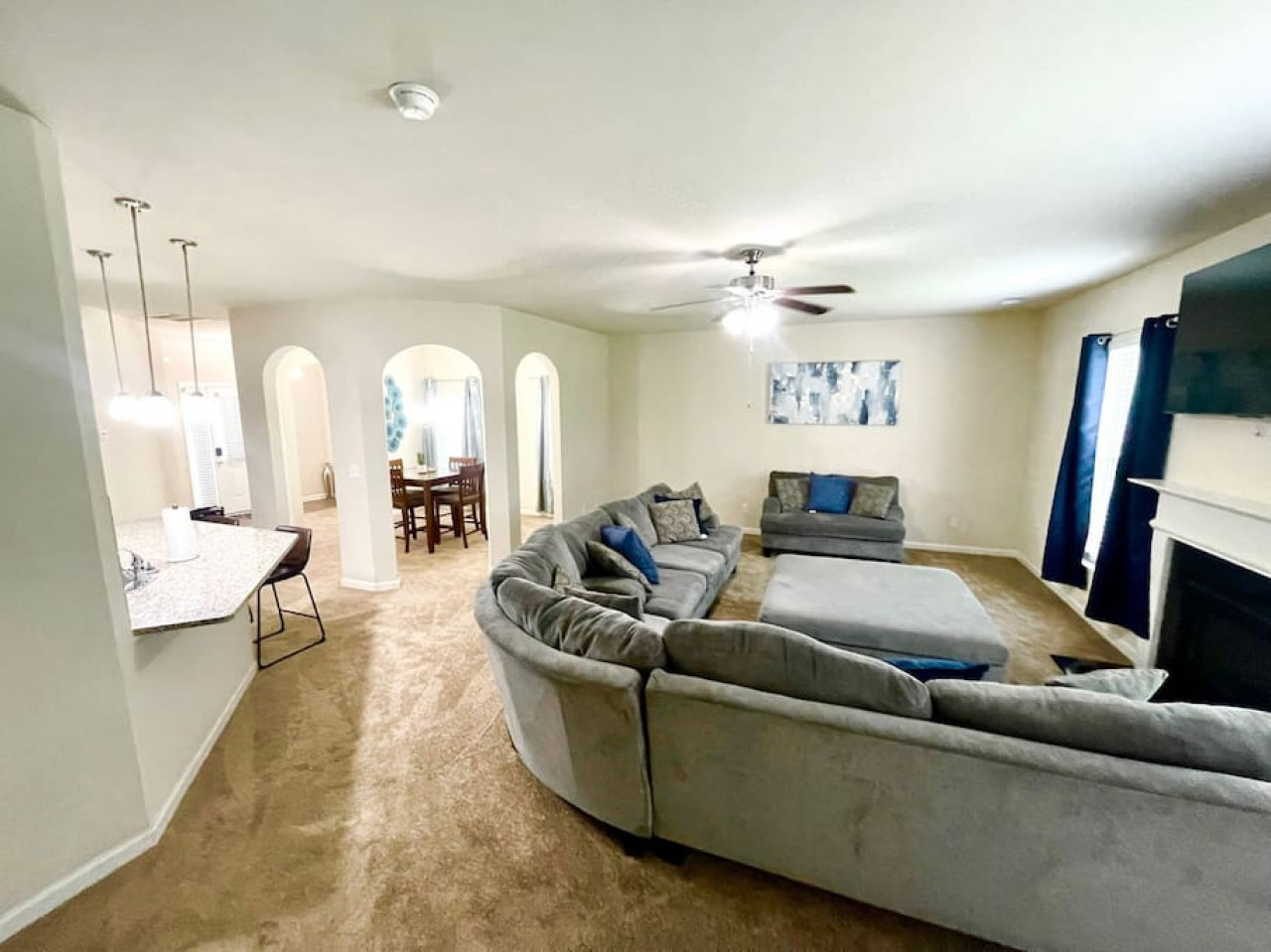 Spacious Home, Patio, Yard, Wifi, Near Speedway - McDonough, GA