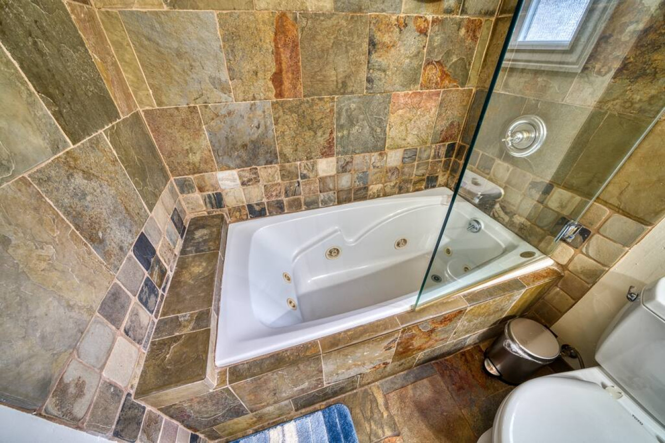 Bathroom with bath tub