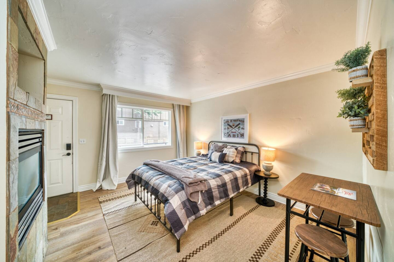 Bedroom with minimalist design