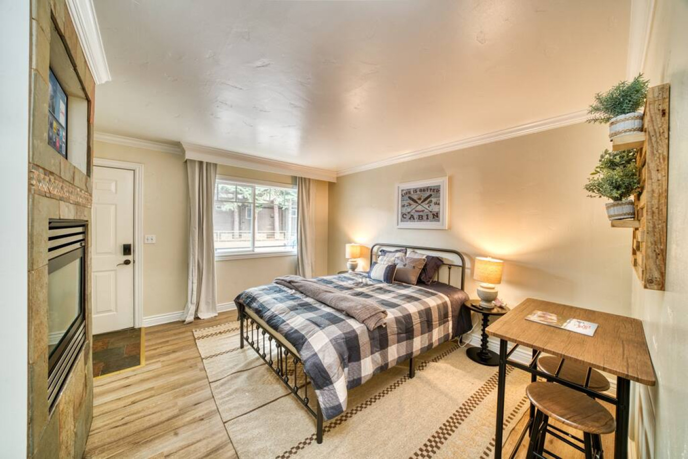 Bedroom with minimalist design