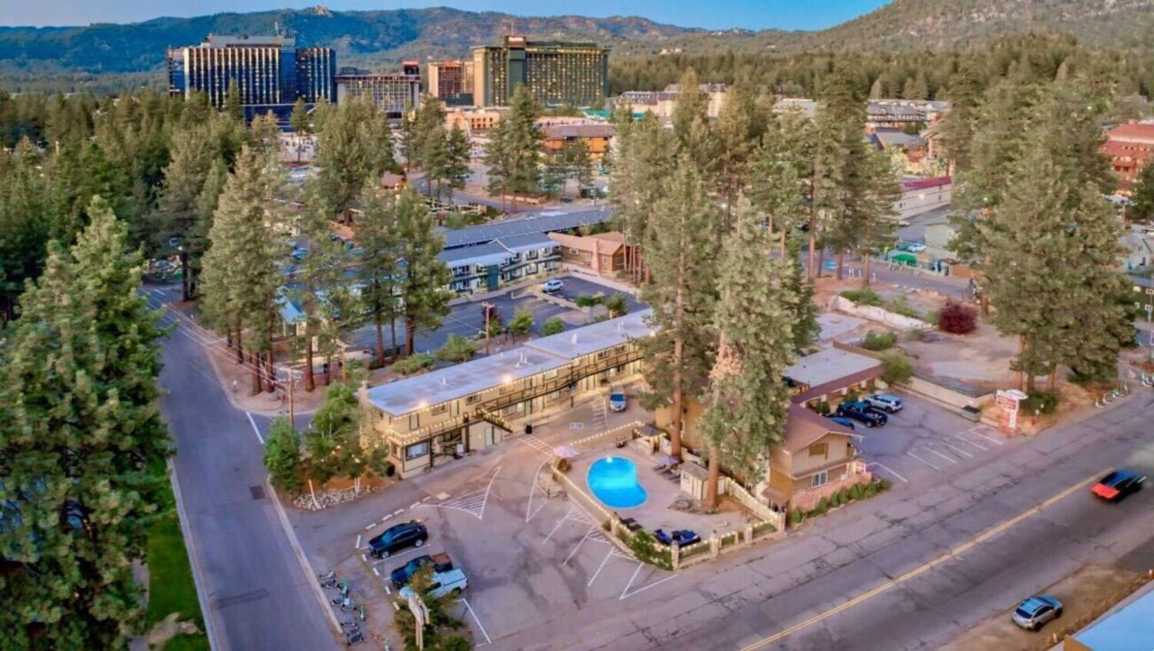 Bird's eye view of the property