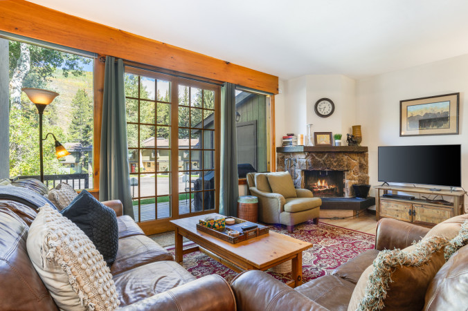 Charming West Vail Townhome - On Free Bus Route!