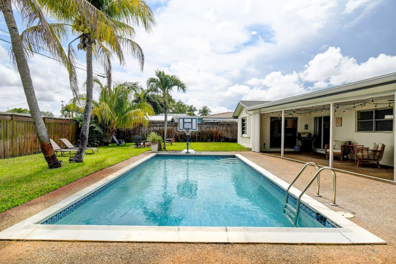 Private Pool And Expansive Backyard Escape - Stunning Tranquil Oasis - Boynton Beach, FL