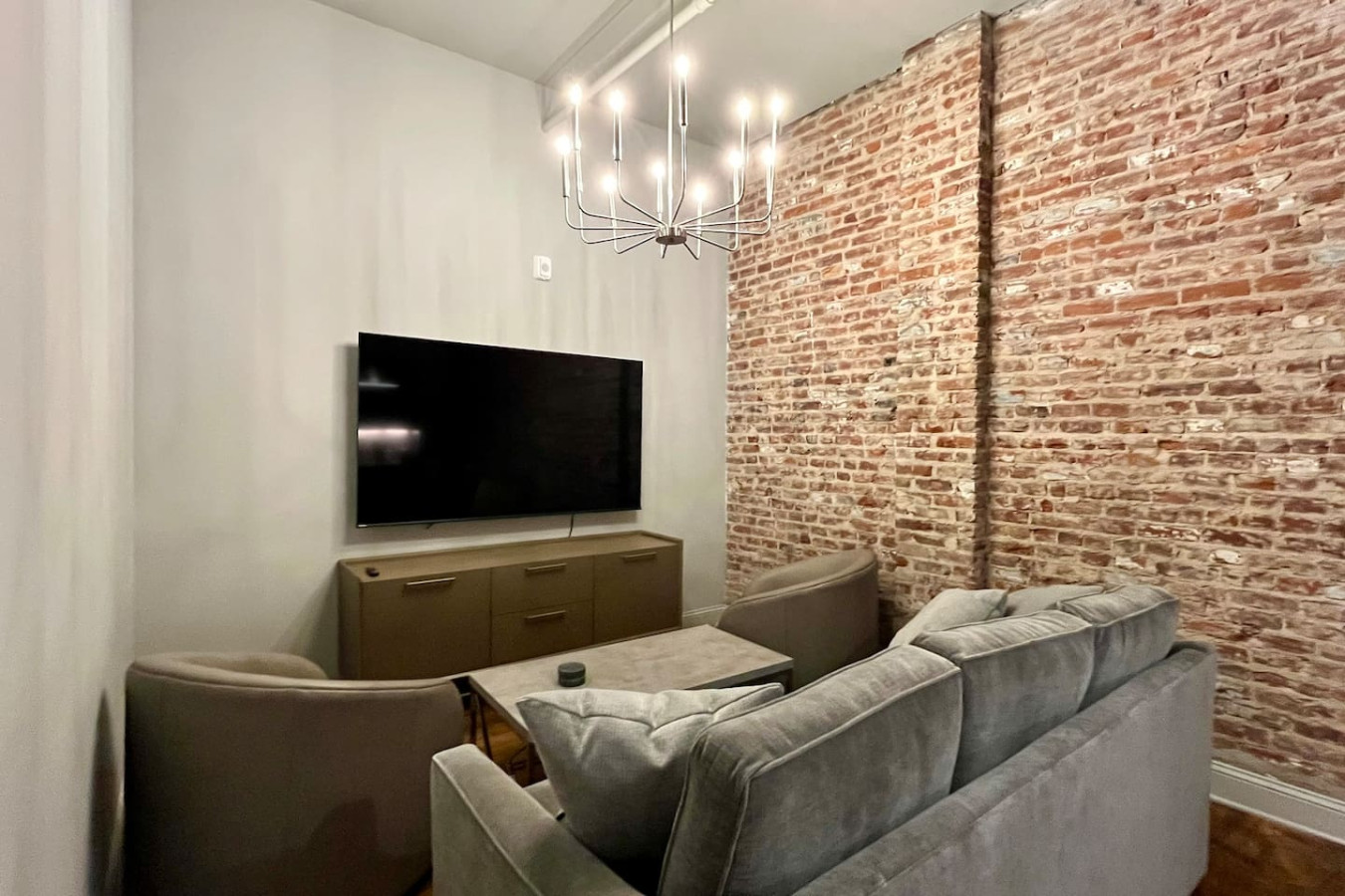 Hollyhock Suite 503: 2 bed/1 bath