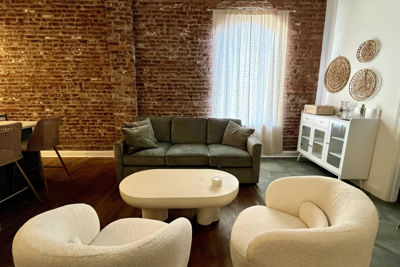 Hollyhock Suite 507: 3 bed /2 bath