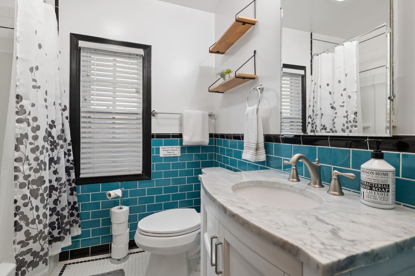 No airbnb fees! Cleaning fee only 2bedroomDowntown — photo 8