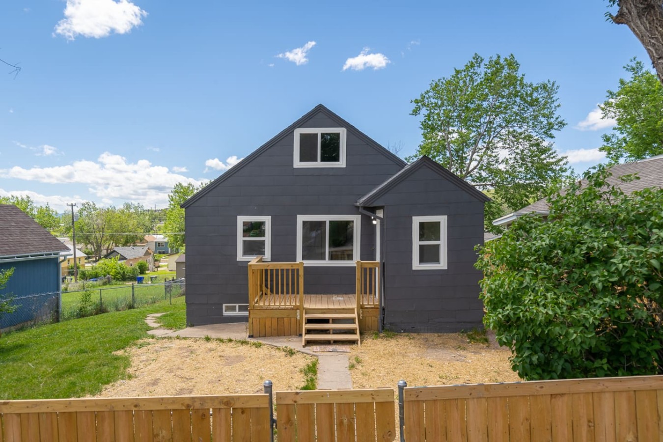 Cozy Stay - Close to Monument Arena — photo 22