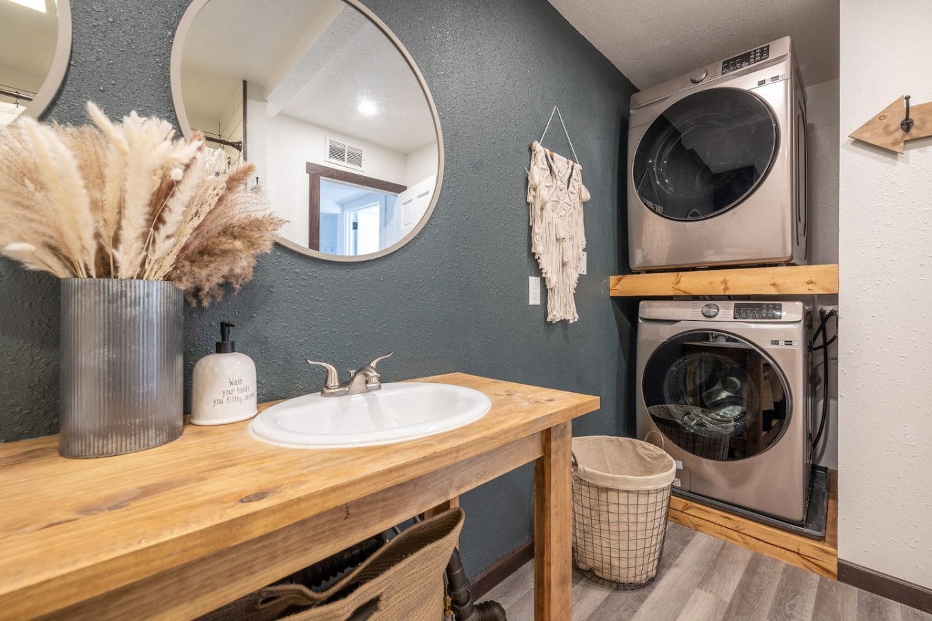 Cozy Stay - Close to Monument Arena — photo 21