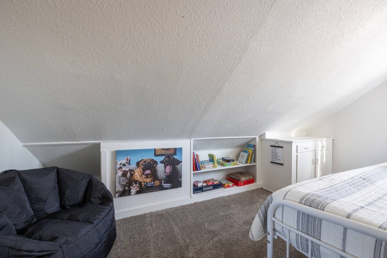 Cozy Stay - Close to Monument Arena — photo 14