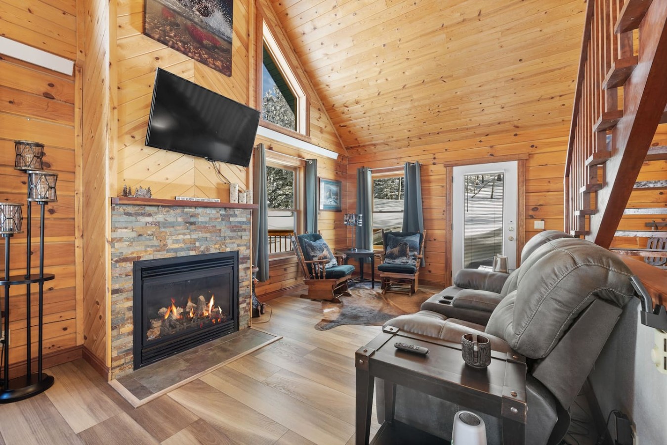 The Lincoln Lodge Cabin — photo 7