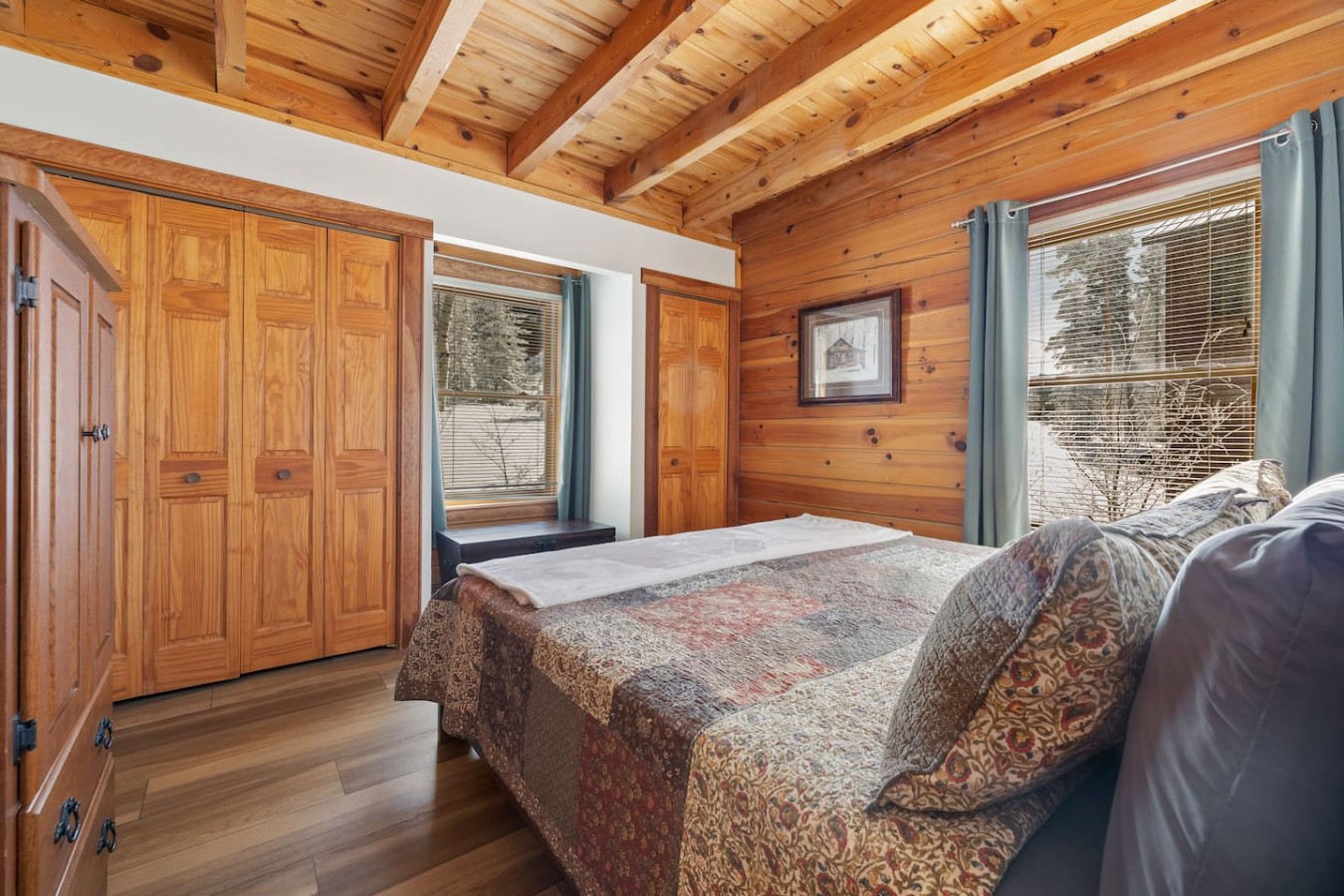 The Lincoln Lodge Cabin — photo 18
