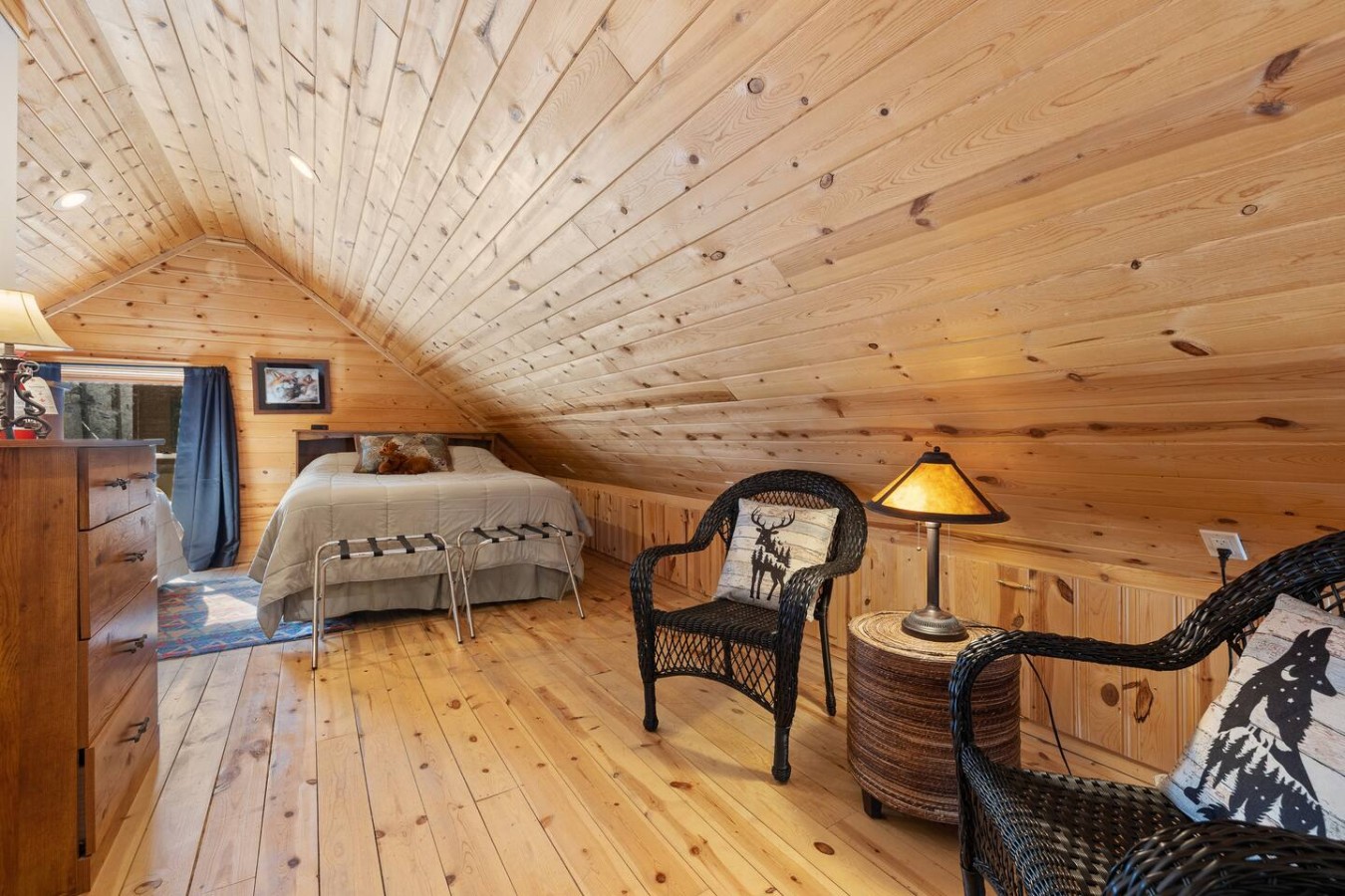 The Lincoln Lodge Cabin — photo 6