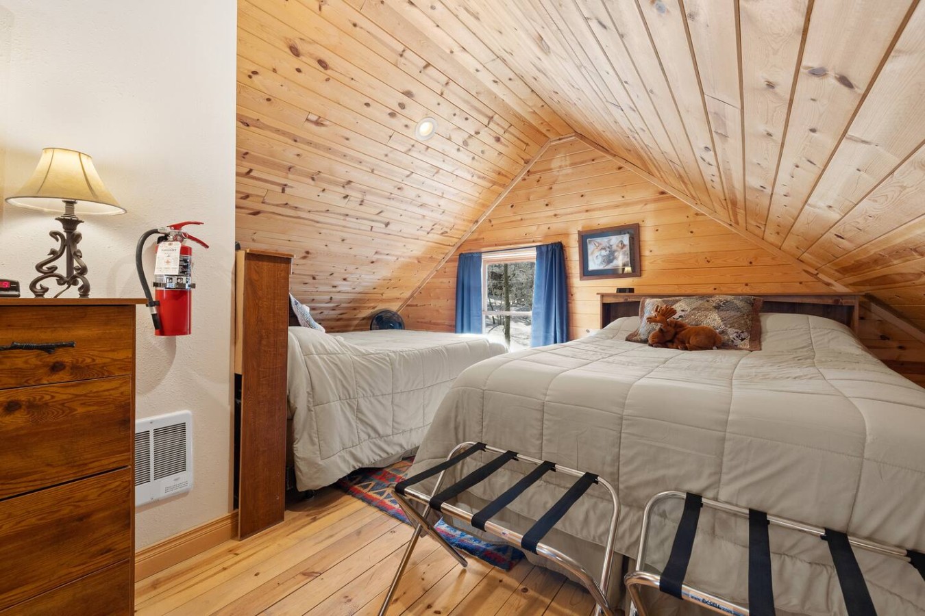The Lincoln Lodge Cabin — photo 20