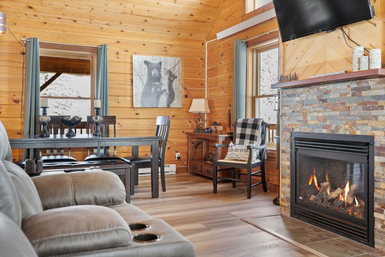 The Lincoln Lodge Cabin — photo 8