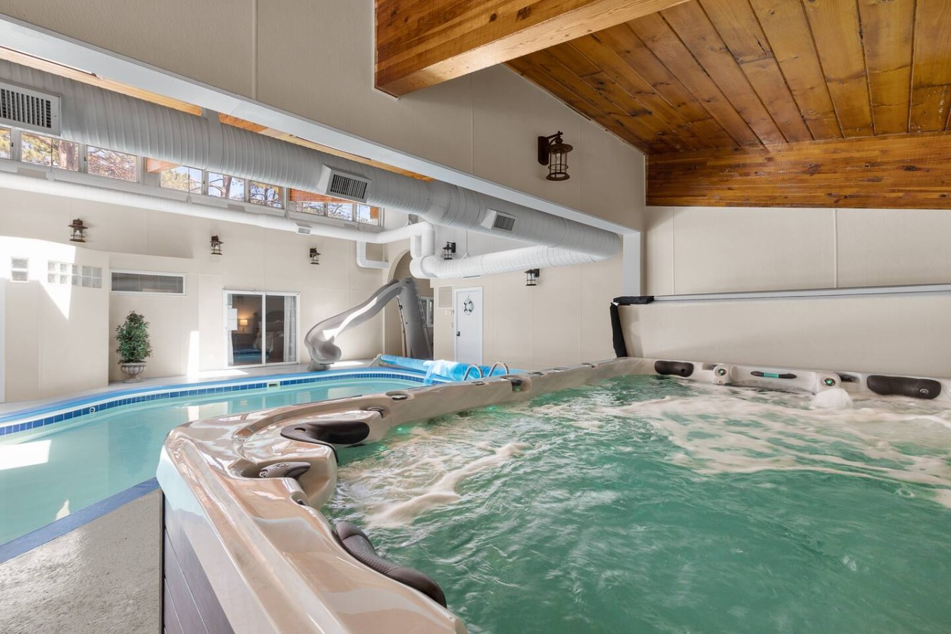 lNDOOR POOL! The FUN house — photo 35