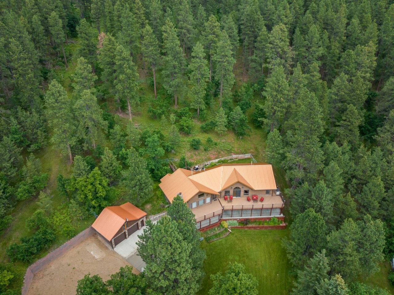 Peaceful Forest Park Lodge — photo 51