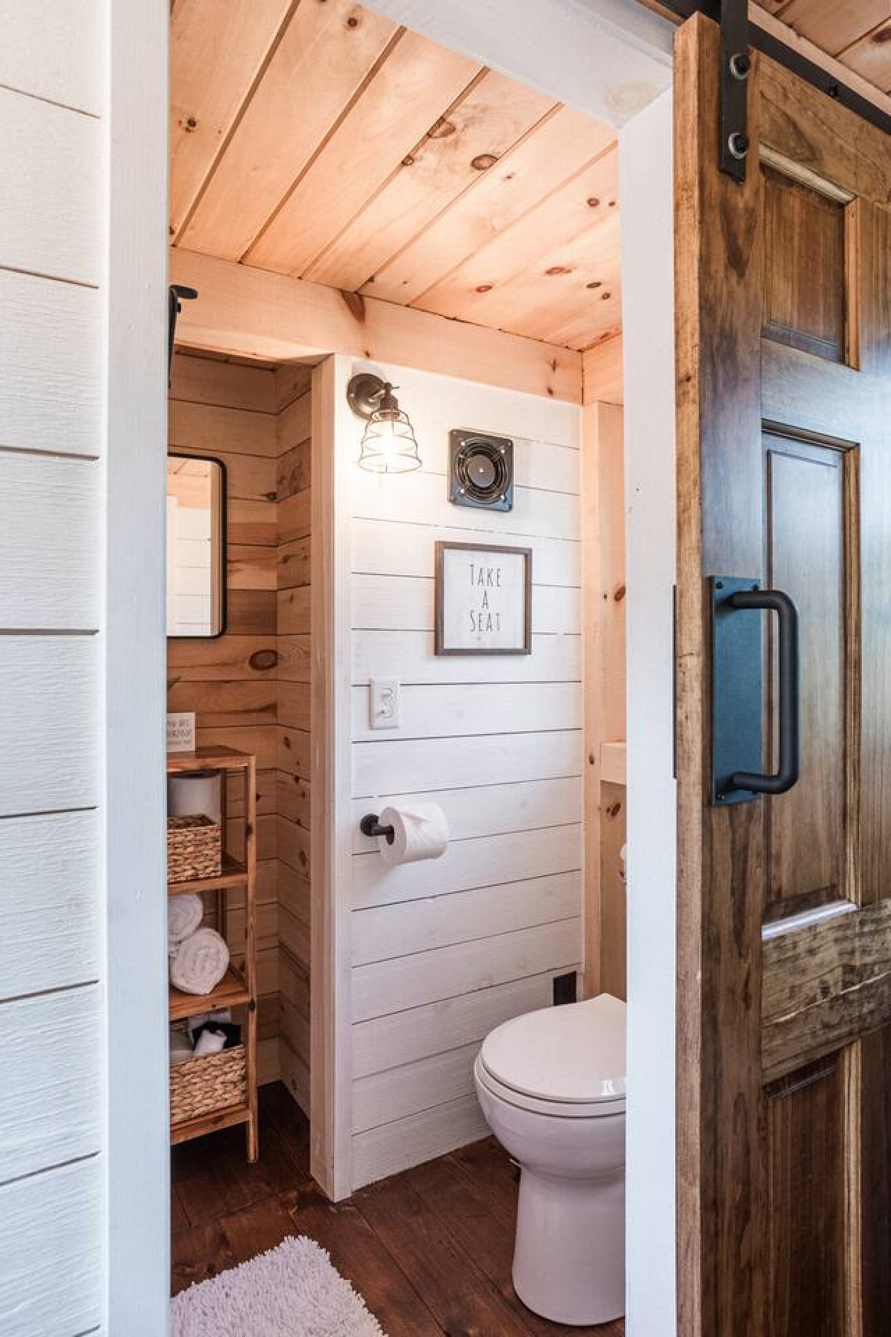 Tiny Timber- Stunning Tiny House — photo 31