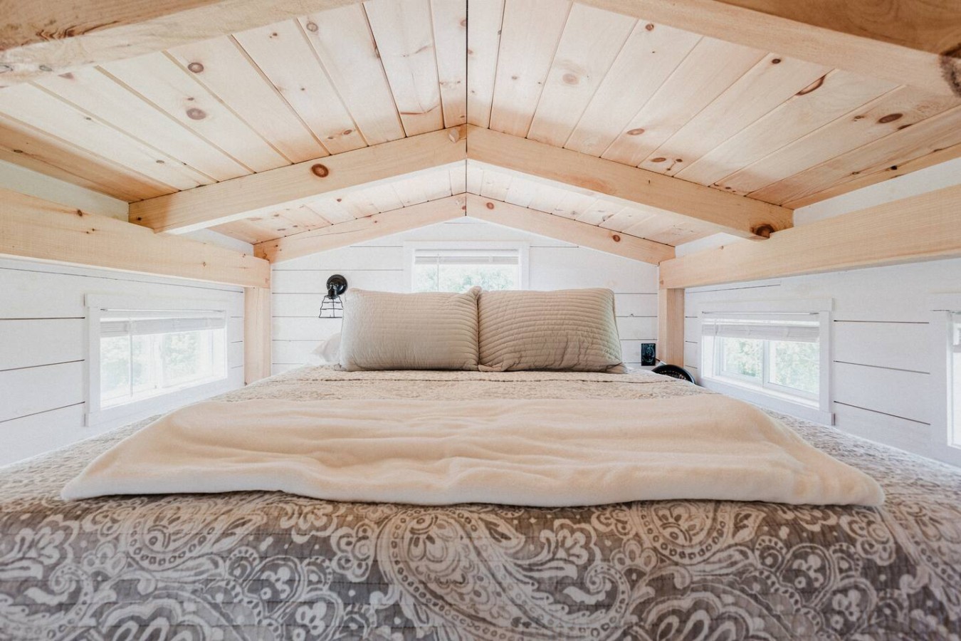 Tiny Timber- Stunning Tiny House — photo 9
