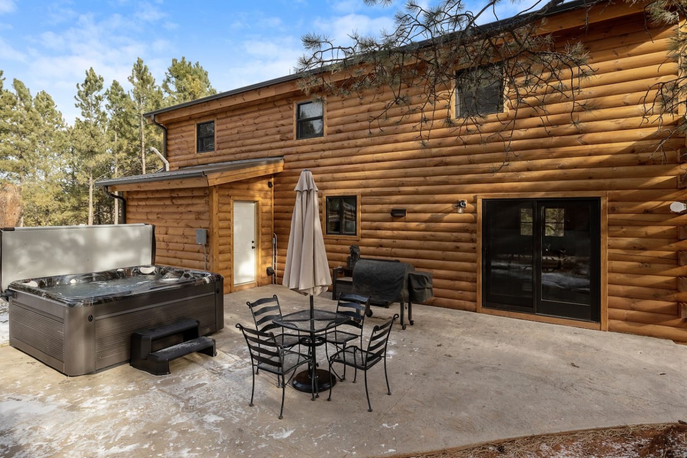 East Pines :Modern Cabin in nature — photo 25