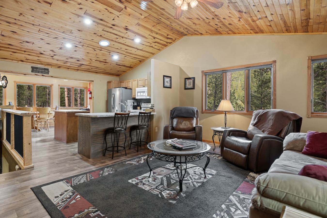 Flatiron Lodge, Hottub, Secluded — photo 10