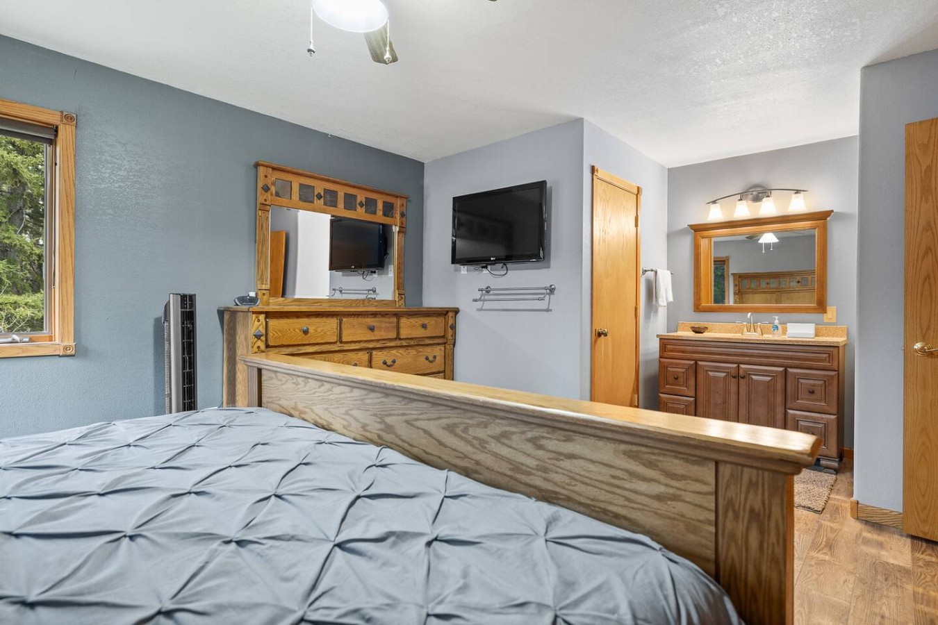 Flatiron Lodge, Hottub, Secluded — photo 12