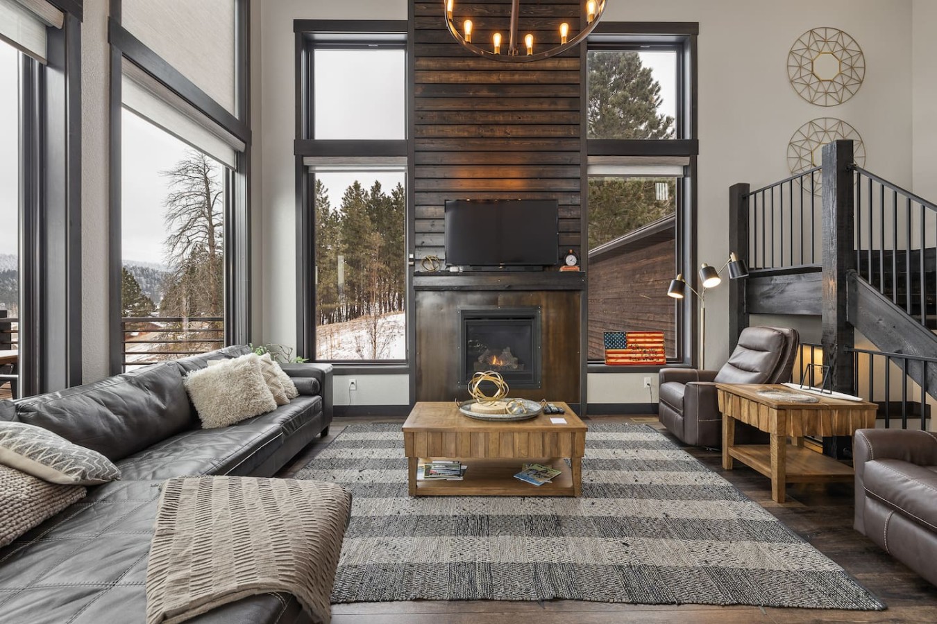 Modern Mountain Retreat — photo 11
