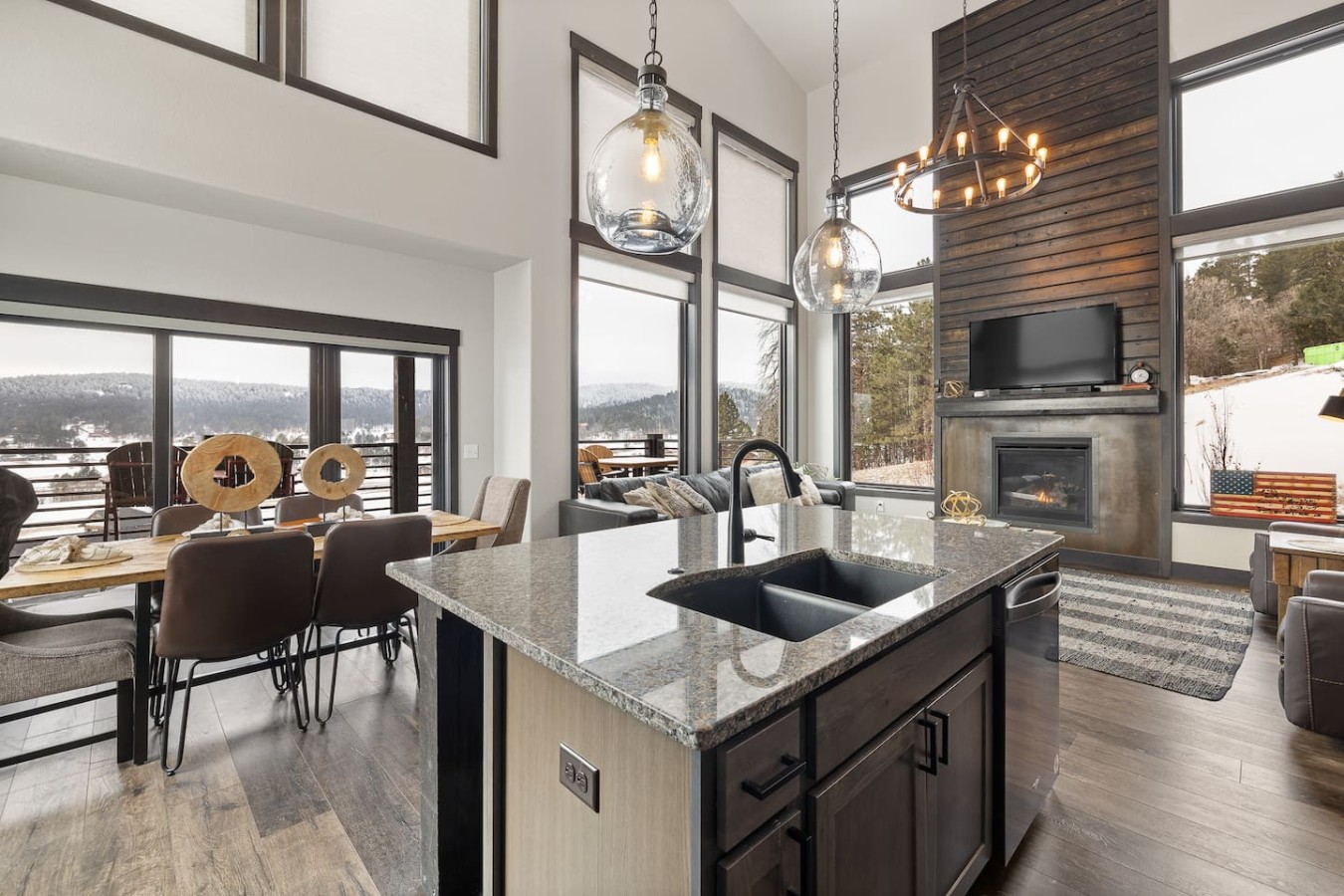 Modern Mountain Retreat — photo 15