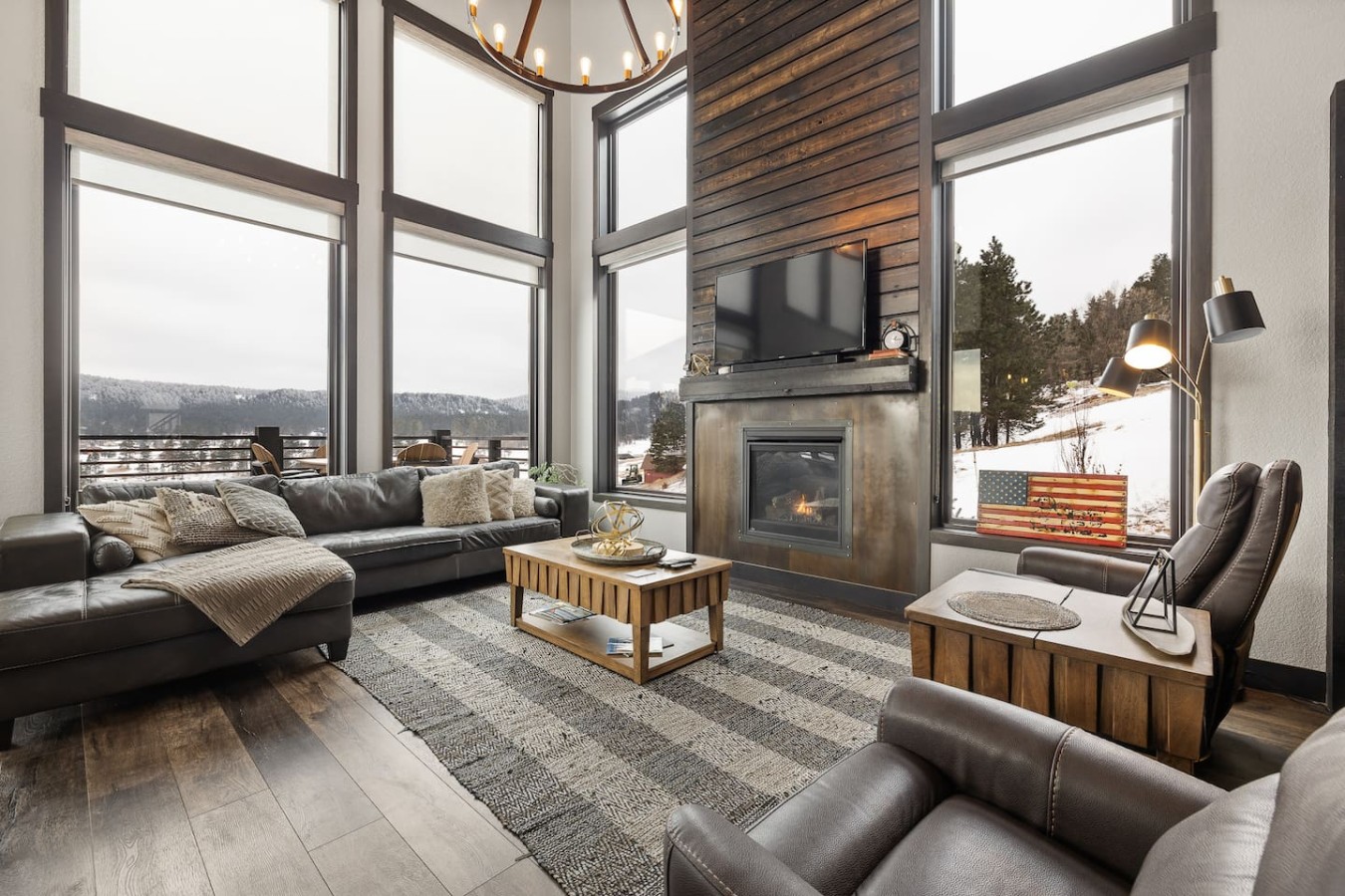 Modern Mountain Retreat — photo 10