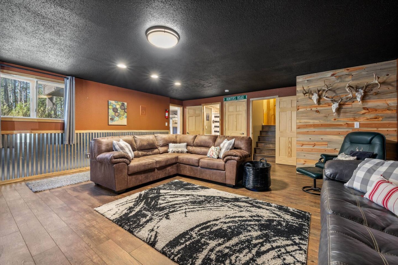 Forest Cabin, Hottub, 5 beds, — photo 15