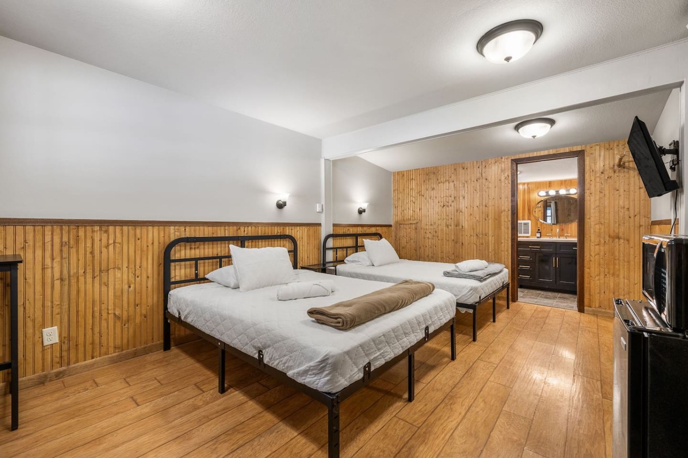 The Pondo: Room 20 – Spacious Stay - Lead, SD