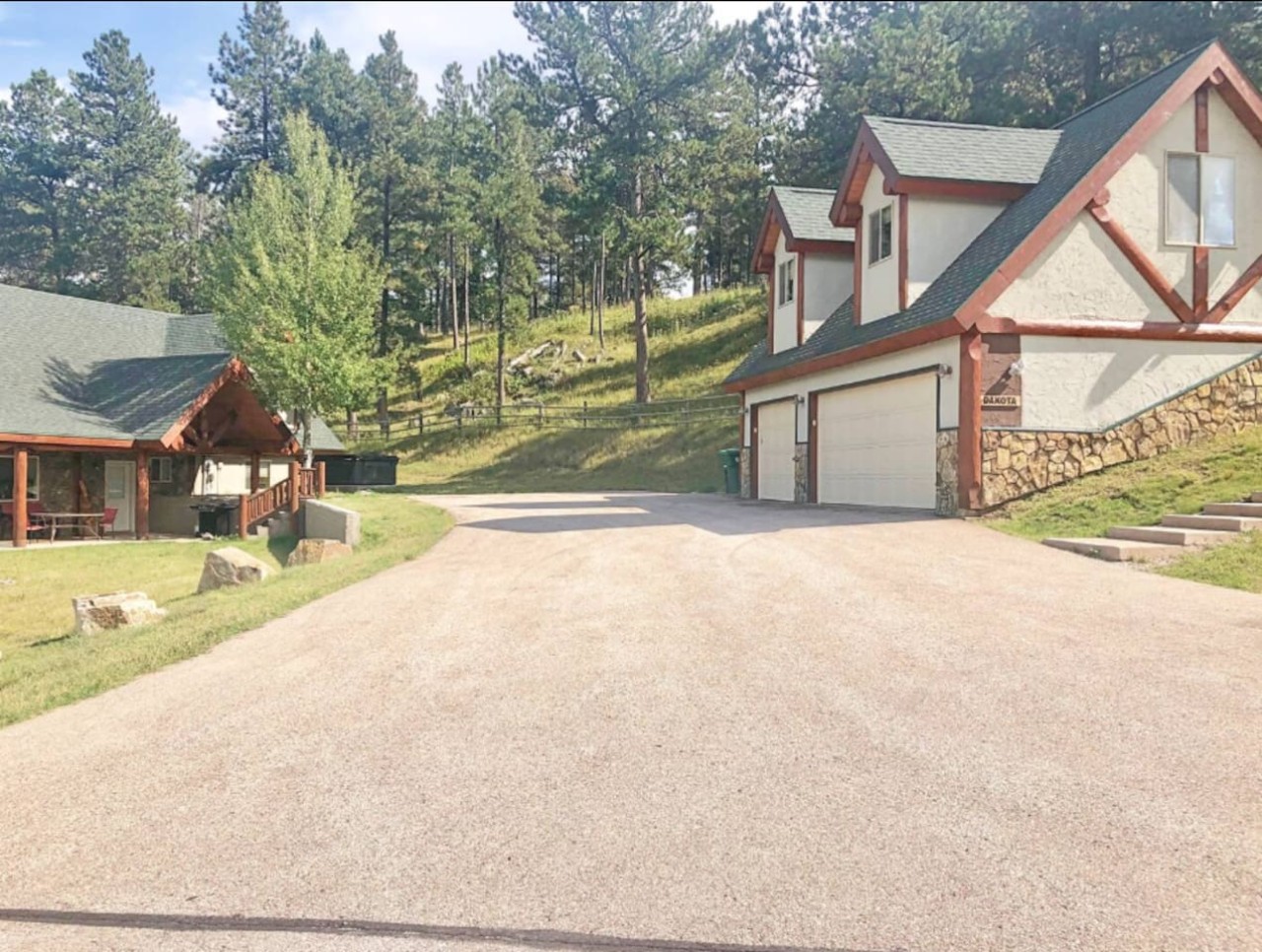 Dakota Cabin:1 mi. Sheridan Lake — photo 18