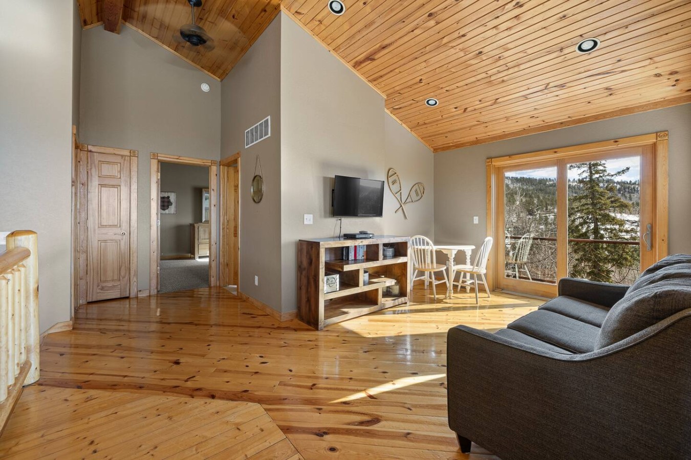 Eagle's Landing Lodge — photo 13