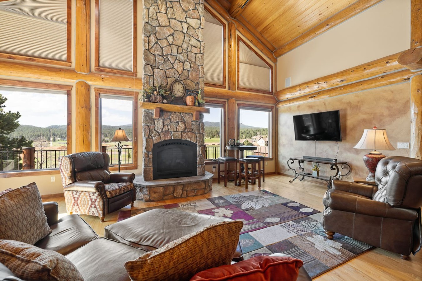 Golf Course, Sleeps 14+, Garage, Hot tub! — photo 2