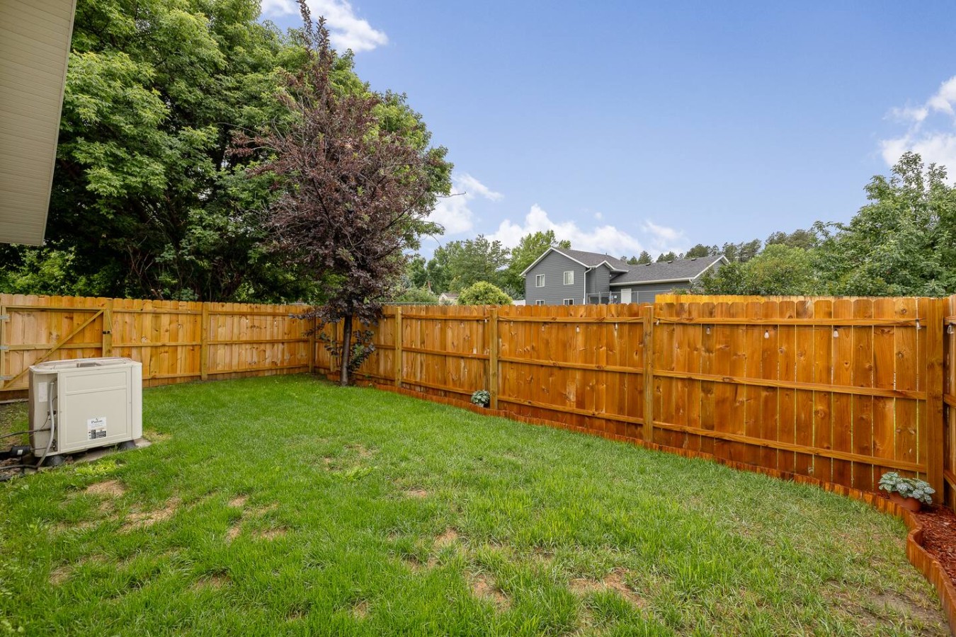 Townhouse, Fenced Yard 2bd 2Bath — photo 24