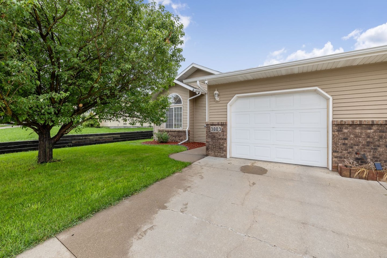 Townhouse, Fenced Yard 2bd 2Bath — photo 23