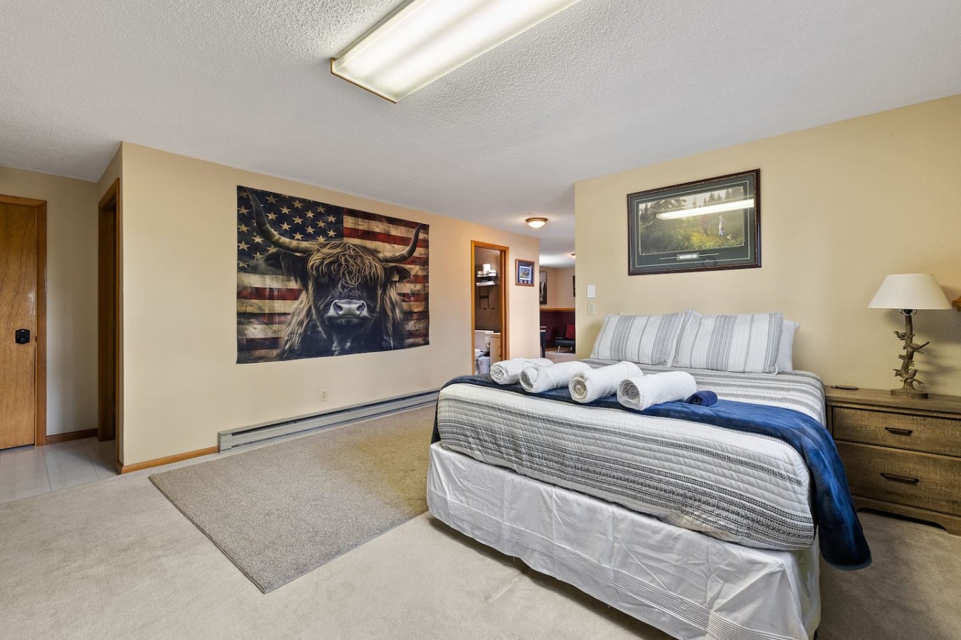 Cozy Nemo Road Retreat 3 bed fenced yard — photo 12