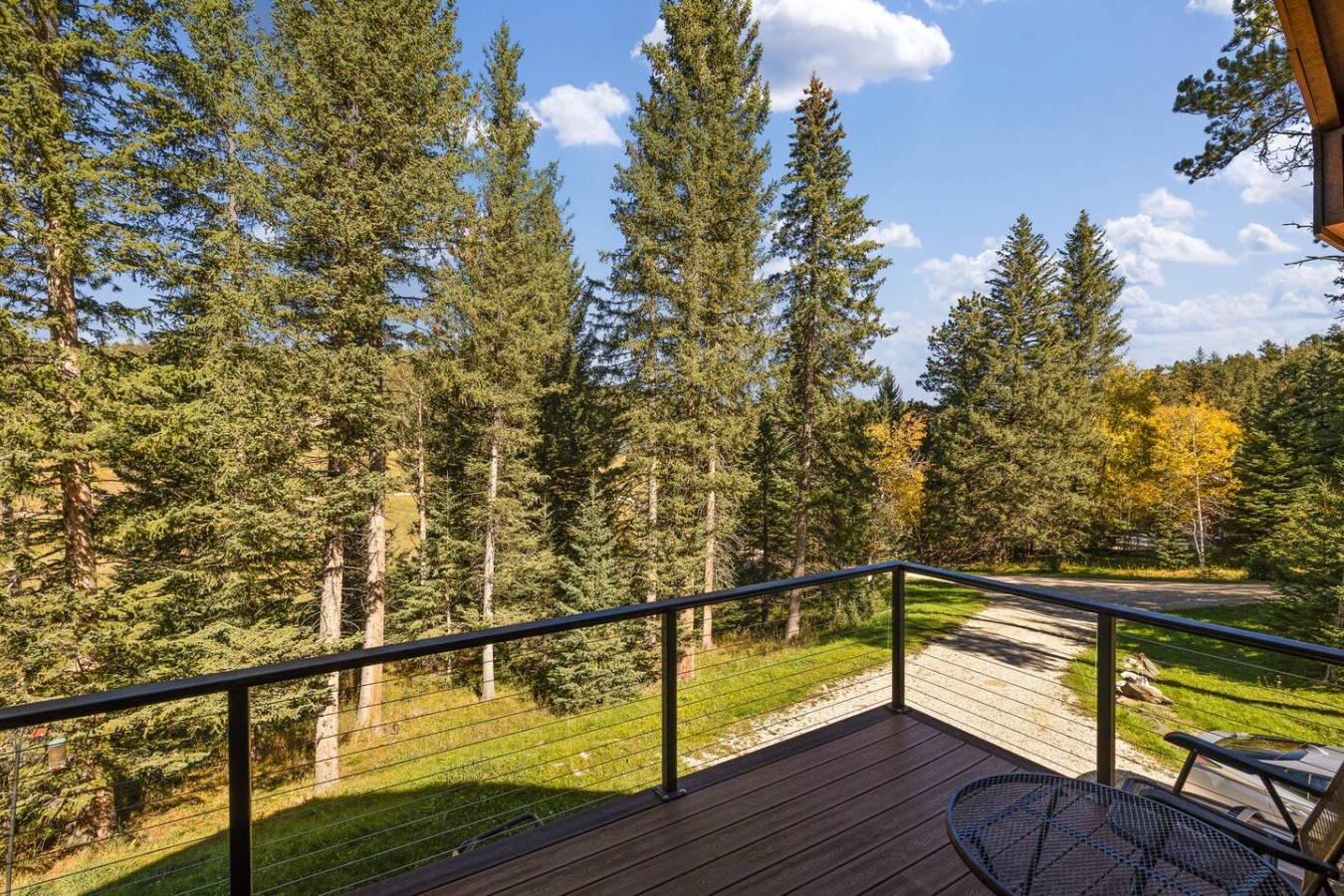 2 bedroom, 2 bathroom, 4 bed, Starlink, Hottub — photo 11