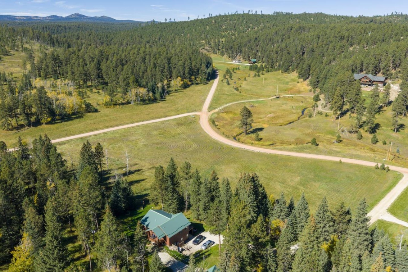 2 bedroom, 2 bathroom, 4 bed, Starlink, Hottub — photo 9