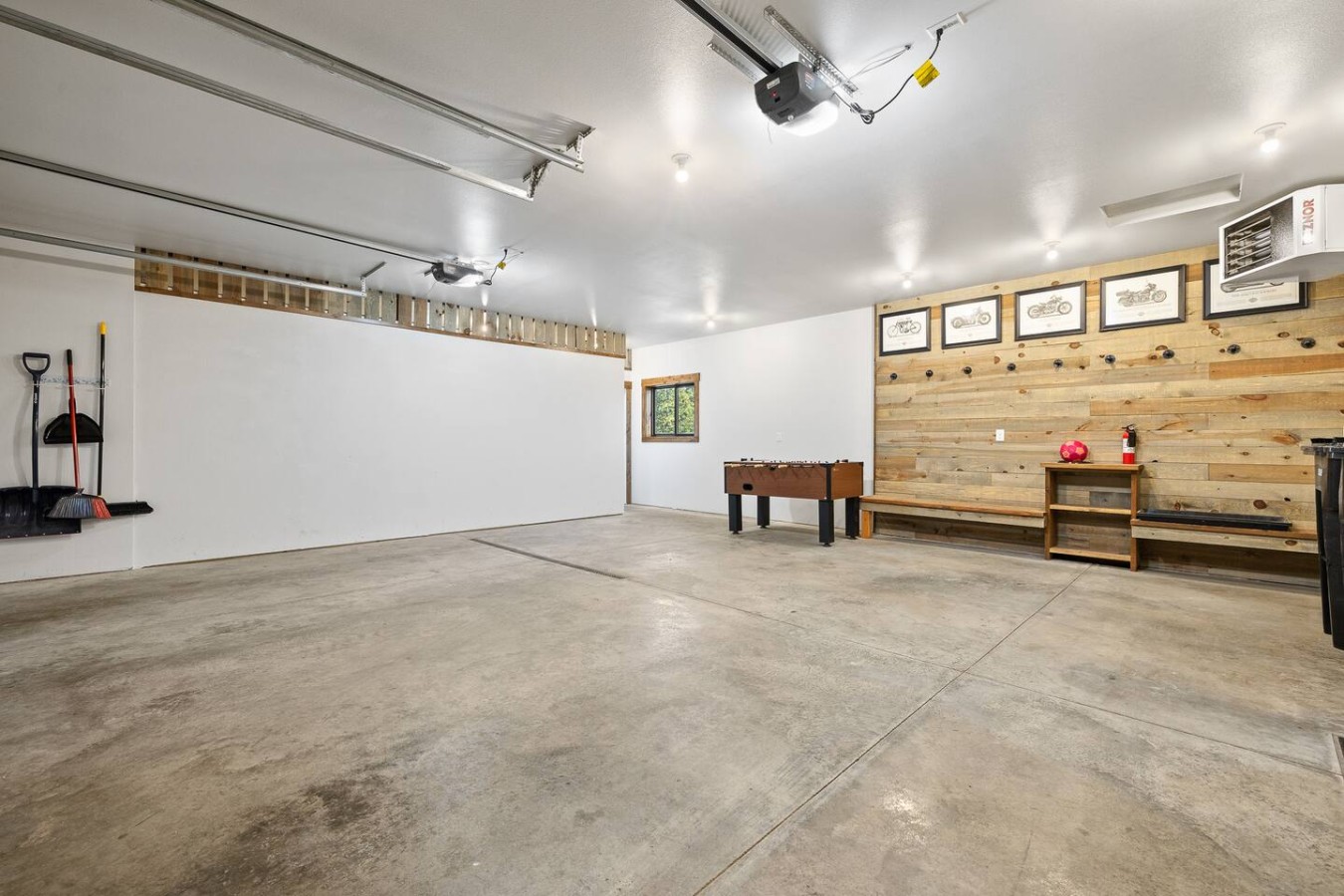 Sleeps 14, Hot tub, OutdoorFireTable, HeatedGarage — photo 42