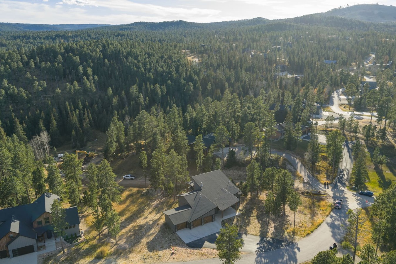 Sleeps 14, Hot tub, OutdoorFireTable, HeatedGarage — photo 6