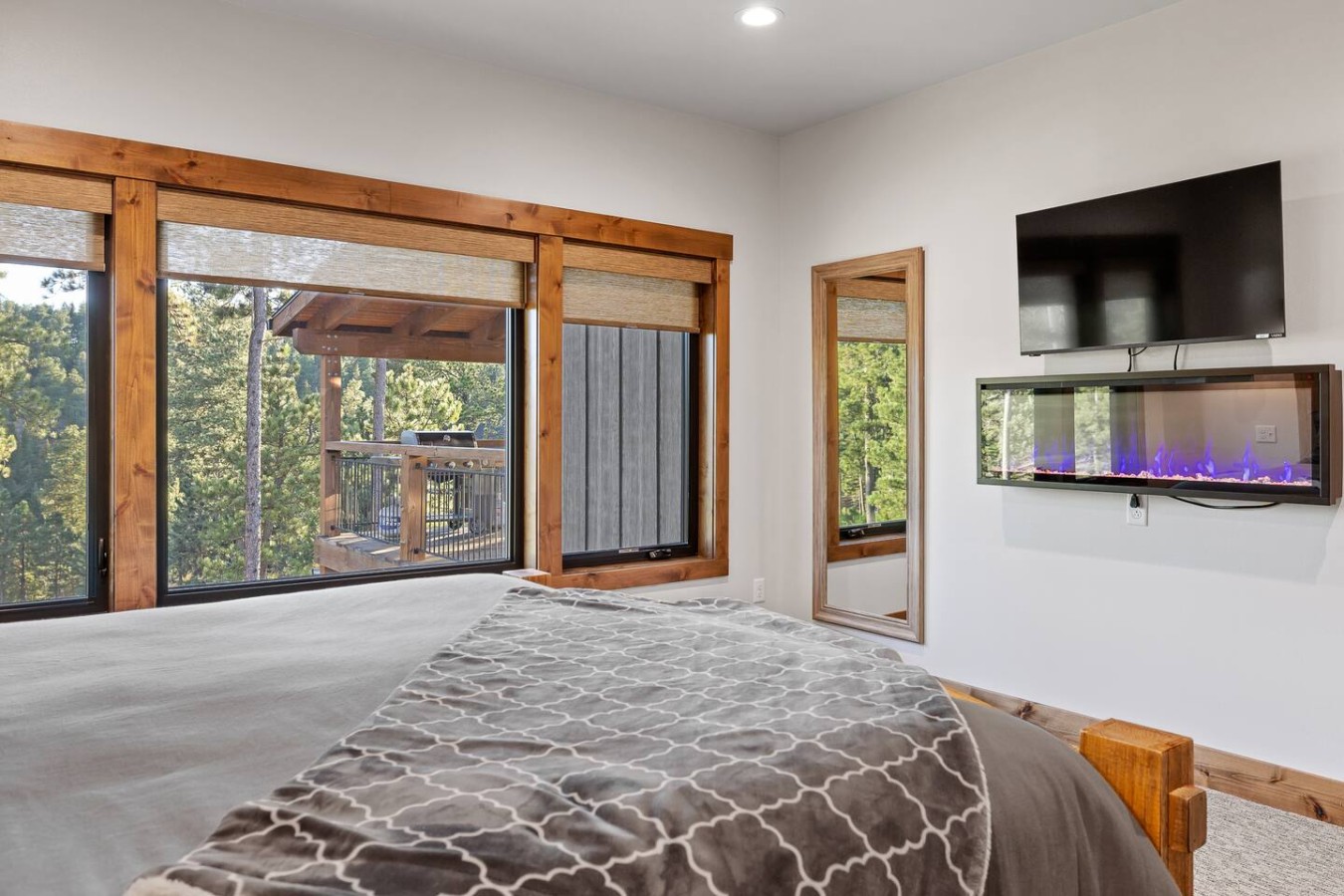 Sleeps 14, Hot tub, OutdoorFireTable, HeatedGarage — photo 34
