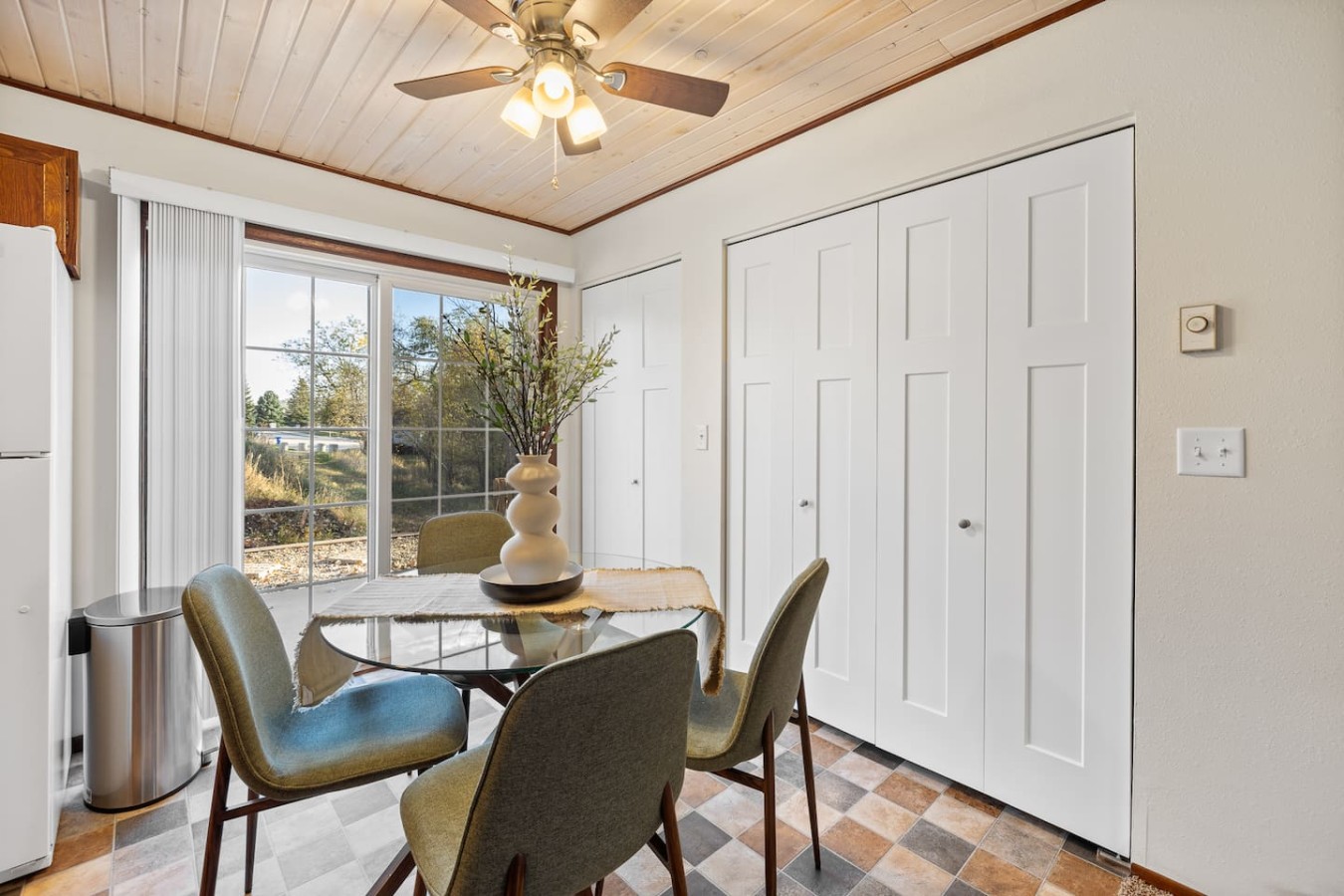 2 bedroom, 1 bath, townhome, west rapid location — photo 6