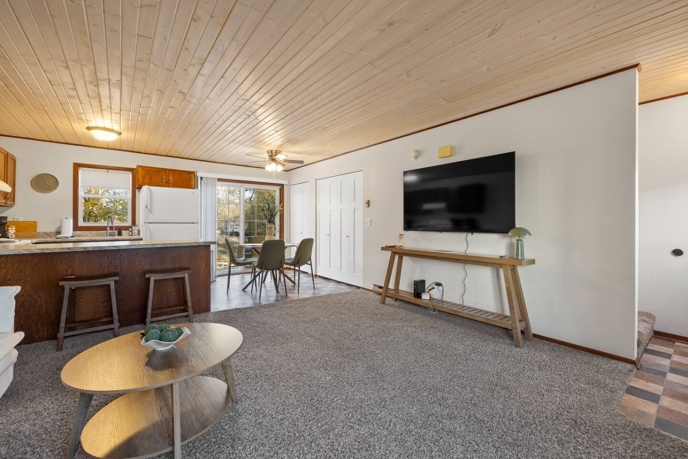 2 bedroom, 1 bath, townhome, west rapid location — photo 8