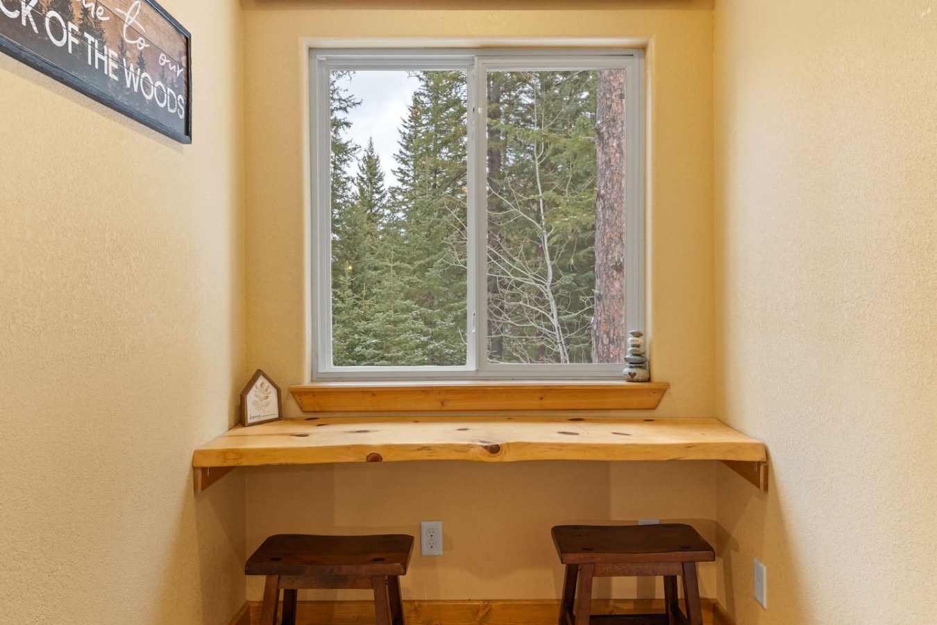 Studio, secluded, HOT TUB, Couples Perfect Getaway — photo 9