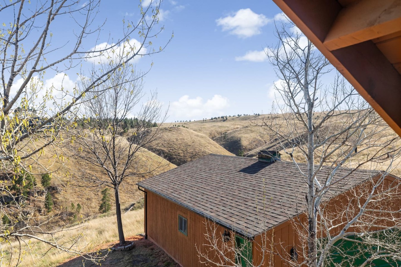 Log cabin on a canyon, panoramic hills, 3 levels — photo 12
