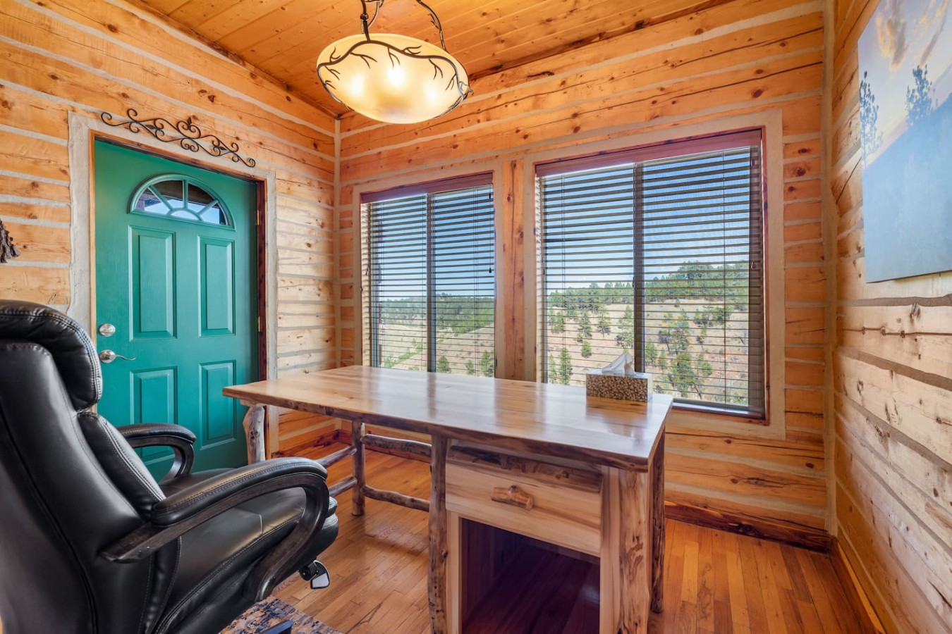 Log cabin on a canyon, panoramic hills, 3 levels — photo 26