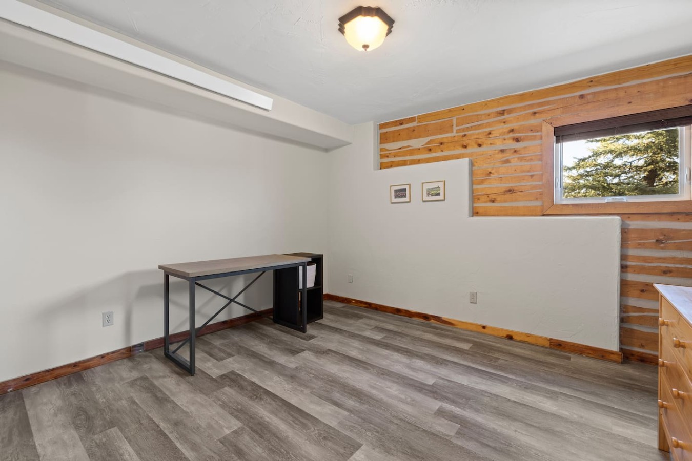Log cabin on a canyon, panoramic hills, 3 levels — photo 37